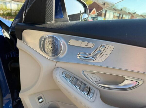 2017 Mercedes-Benz c350e - Image 12