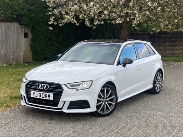 2019 AUDI A3 S-LINE 35 TFSI S TRONIC BLACK EDITION - Image 13