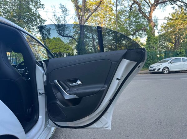 2021 Mercedes-Benz CLA 200 - Image 3