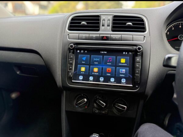 2011 Volkswagen polo - Image 3