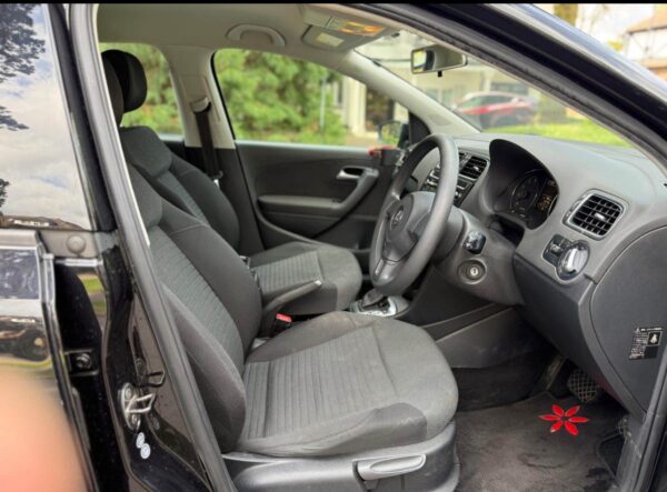 2011 Volkswagen polo - Image 10