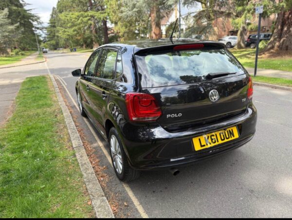 2011 Volkswagen polo - Image 12